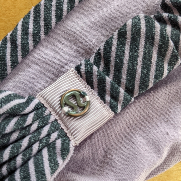 Lululemon purple gray headband stretchy workout - Picture 3 of 3